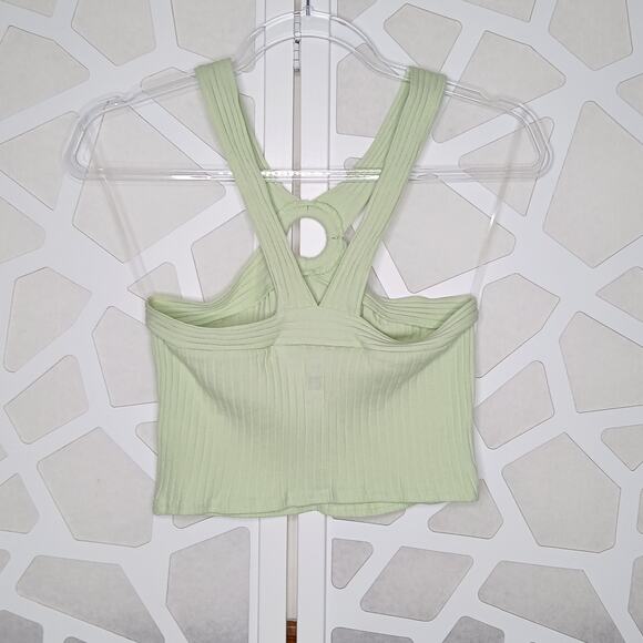 Me to We Soft Green Halter Neck Ring Keyhole Detail Ribbed Crop Top Womens SZ SM - Picture 5 of 5
